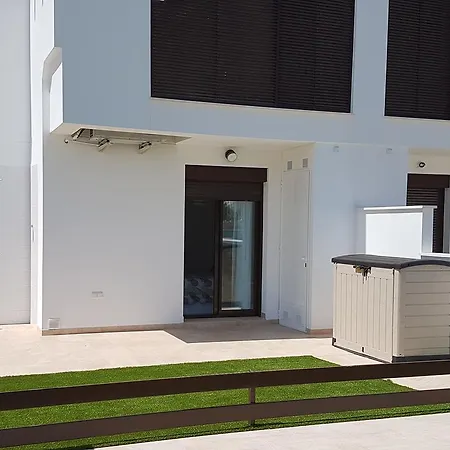 Apartamento Lovely Modern 3 Bedroom Th006